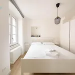 Corridoni 3b Tirabora Short Rent *