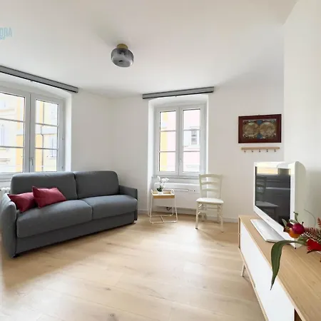 Corridoni 3b Tirabora Short Rent Apartamento