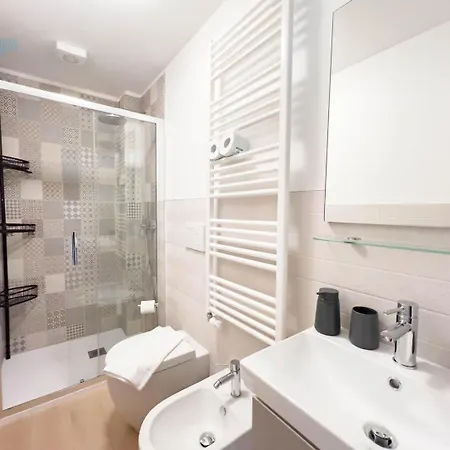 Appartement Corridoni 3b Tirabora Short Rent